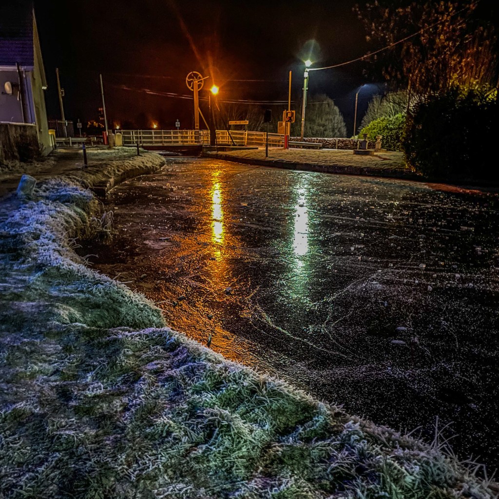 Light. Frost. Presence.